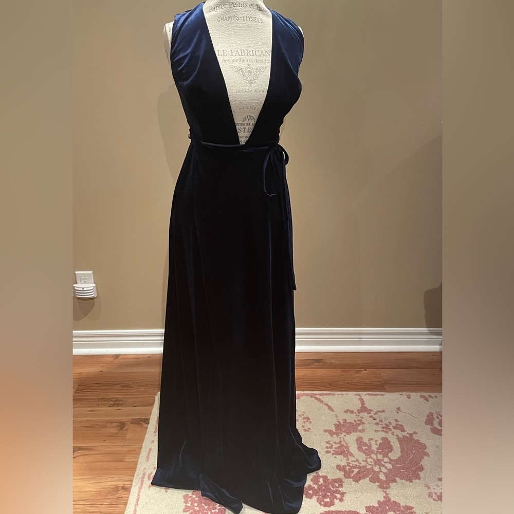 Aidan Mattox Navy Blue Velvet Maxi Dress with Plunging V-Neck & High Slit - Picture 4 of 9